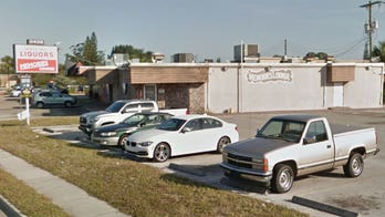 Florida bar gets robbed as patrons continue to drink