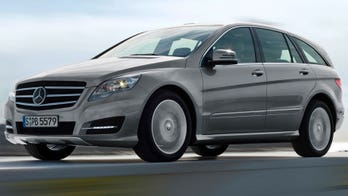 Mercedes selects AM General to make SUVs in the US