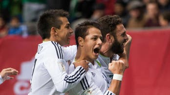 Mexico cruise past Canada, 3-0, on brink of advancing in World Cup qualifying
