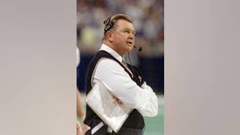 Mike Ditka apologizes for comment on racial oppression