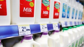 Shoppers face rising milk prices if Congress can't break farm bill impasse