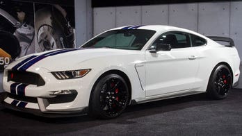 First 2016 Ford Mustang Shelby GT350R fetches $1 Million in fecord Barrett-Jackson Auction