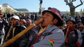 Bolivia: 19 miners taken hostage by rival group inside mine
