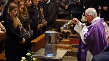 Ashes of Italian ‘coffee king’ put in giant espresso pot