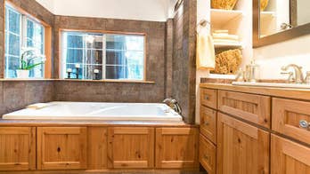 A Tiny House Among Giant Redwoods Near Bohemian Grove in Sonoma County