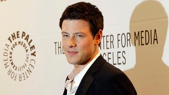 'Glee' pays tribute to Cory Monteith in memorial episode