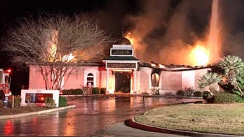 Texas mosque destroyed in early-morning blaze; cause unknown