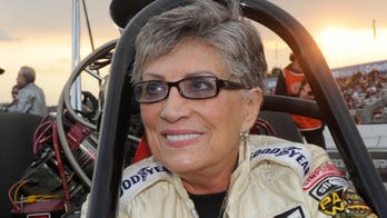 Drag racing legend Muldowney having cancerous lung removed
