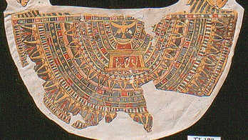 Mummy's colorful collar found in Egyptian tomb