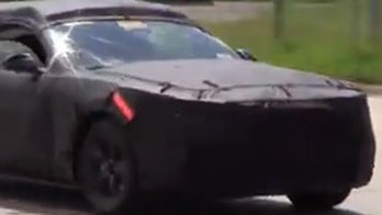 Next generation Ford Mustang lassoed on camera
