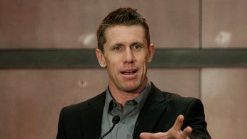 Carl Edwards steps away from NASCAR, avoids 'retirement'