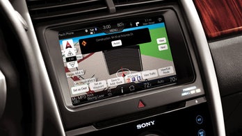 Vehicle owners becoming less satisfied with in-car navigation systems