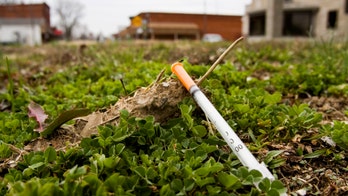 Drug epidemic stalls HIV decline in whites who shoot up