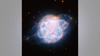 Celestial 'eye' stares back at Earth in dazzling Hubble Telescope photo