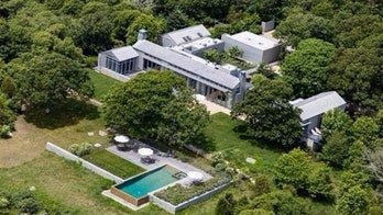 Obama vacation home hits the market for $17.75 million