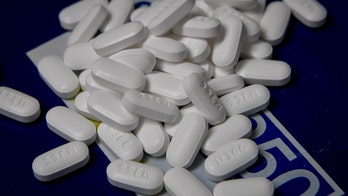 U.S. to file 'statement of interest' in lawsuits against opioid makers, distributors