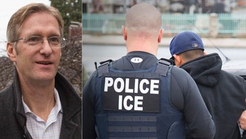 ICE agents accuse Oregon mayor of abetting 'Abolish ICE' protesters