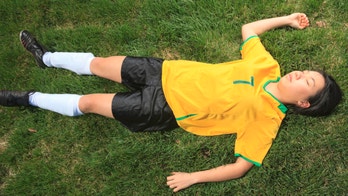 Kids who pass out should be positioned on their side, doctors say