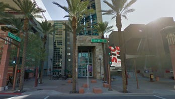 Phoenix man arrested at Comicon had 4 guns, several knives