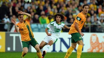 Late winner as Australia seal World Cup spot