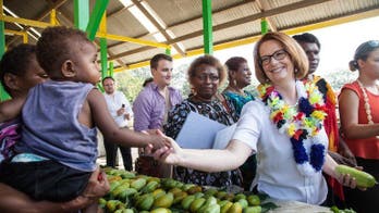 Australia PM knits toy kangaroo for royal baby