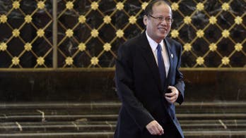 Philippine president vows to rebuild air force by 2016