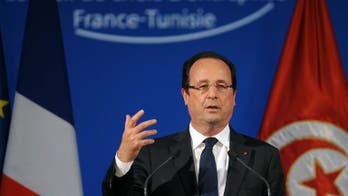 Hollande backs Islamist-led Tunisia amid Egypt turmoil