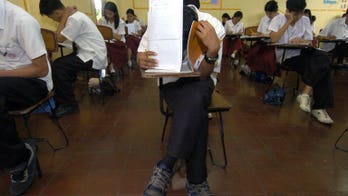 Philippine Muslim teachers told to remove veils