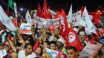 Rival rallies held in crisis-hit Tunisia