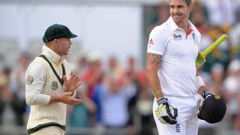 Aussie press laud 'pure theatre' Pietersen