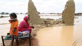 Khartoum's roadside refugees seek help after flood
