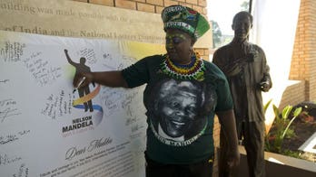 Springboks put Mandela on their sleeves