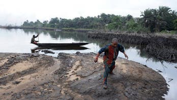 Nigerian residents reject Shell settlement over oil spills