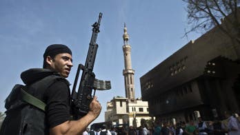 Egypt forces hunt down militants in Islamist bastion