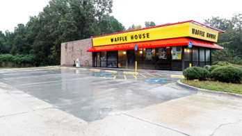 Waffle House put bleach in woman's drink, lawsuit alleges