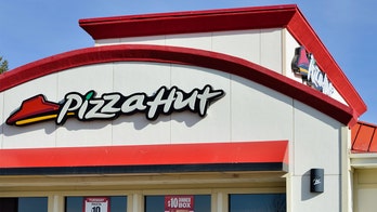 Pizza Hut losing market share to Domino's, Papa John's