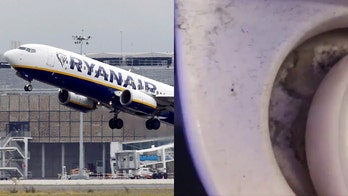 Ryanair passenger videos 'absolutely disgusting' bathroom