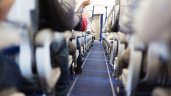 Flying for Thanksgiving? Here's 11 things not to do on the plane