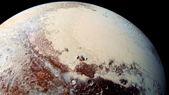 Pluto may have formed from 1 billion comets