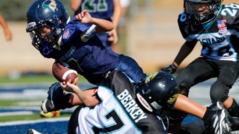 Playing with sports concussion doubles recovery time, study suggests