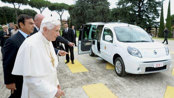 Pope goes green with electric car