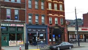 Man arrested after making bomb threat to avoid bill at Pittsburgh sandwich shop
