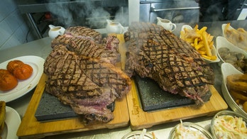 English restaurant offering 200-ounce steak challenge: 'We wanted to bring a bit of fun to the restaurant'