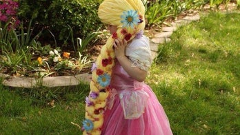 Woman creates Disney princess wigs out of yarn for children battling cancer