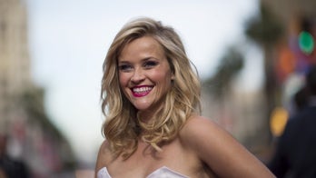 Reese Witherspoon slips back into 'Legally Blonde' bikini and proves she hasn't aged