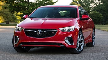 2018 Buick Regal GS debuts with 310-hp V-6, all-wheel drive
