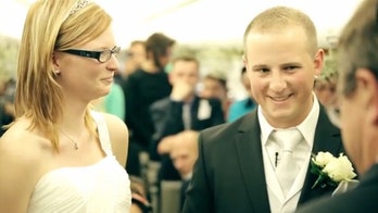 Couple gets engaged and married— in the air