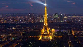 Taking photos of Eiffel Tower at night is illegal