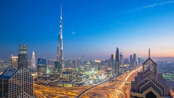 Daredevil stuntman scales skyscrapers for the fans
