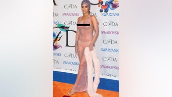 Rihanna regrets not wearing bedazzled thong to 2014 CFDA Awards